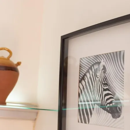 Aparteasy - Modernist Flat In Eixample Center-3